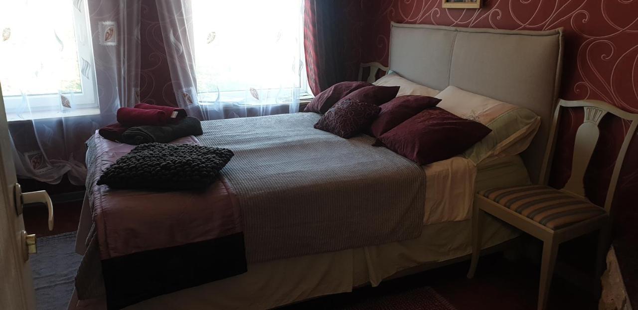 Martin Guest House Ventspils Exterior foto